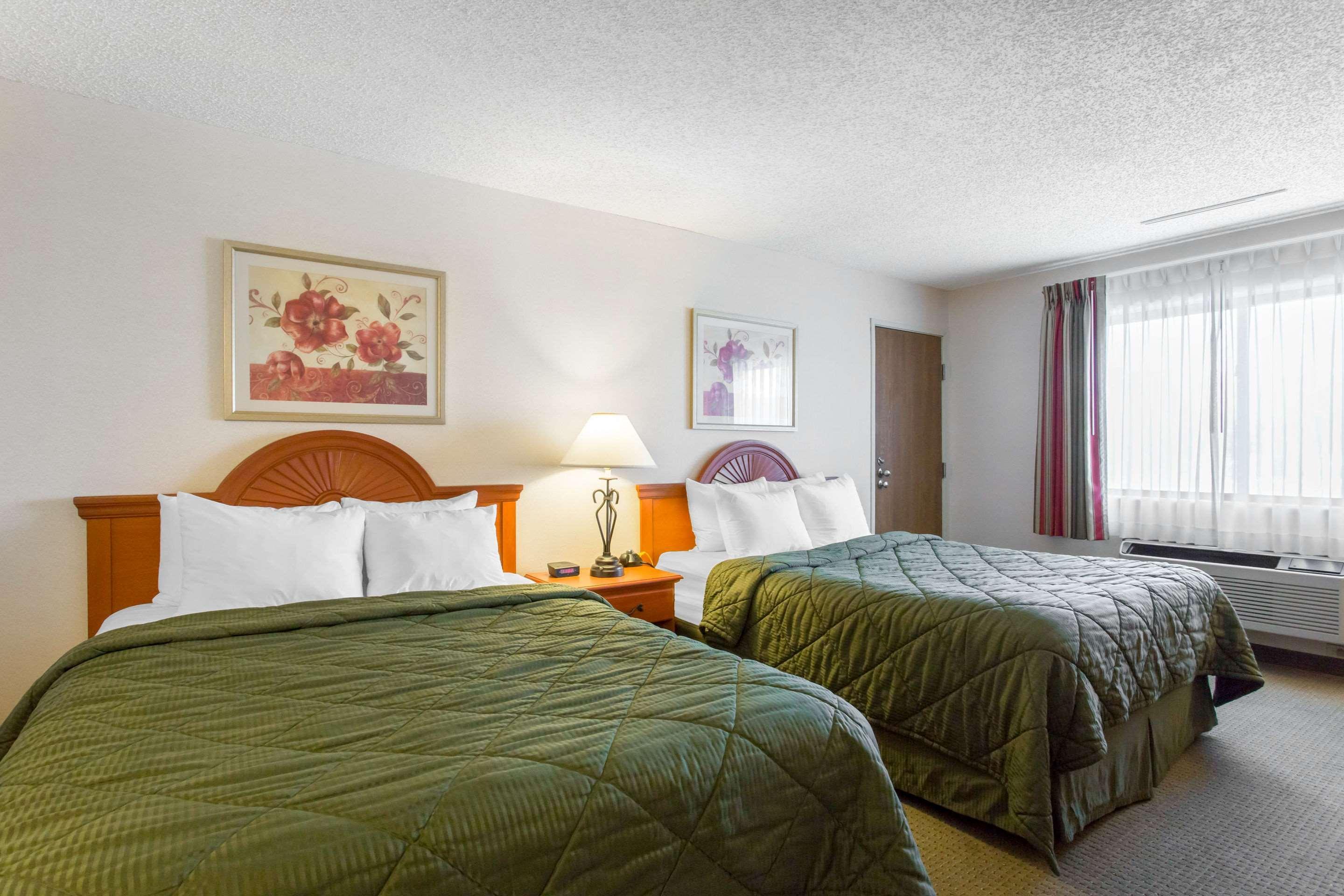 Quality Inn Delta Gateway To Rocky Mountains Екстериор снимка