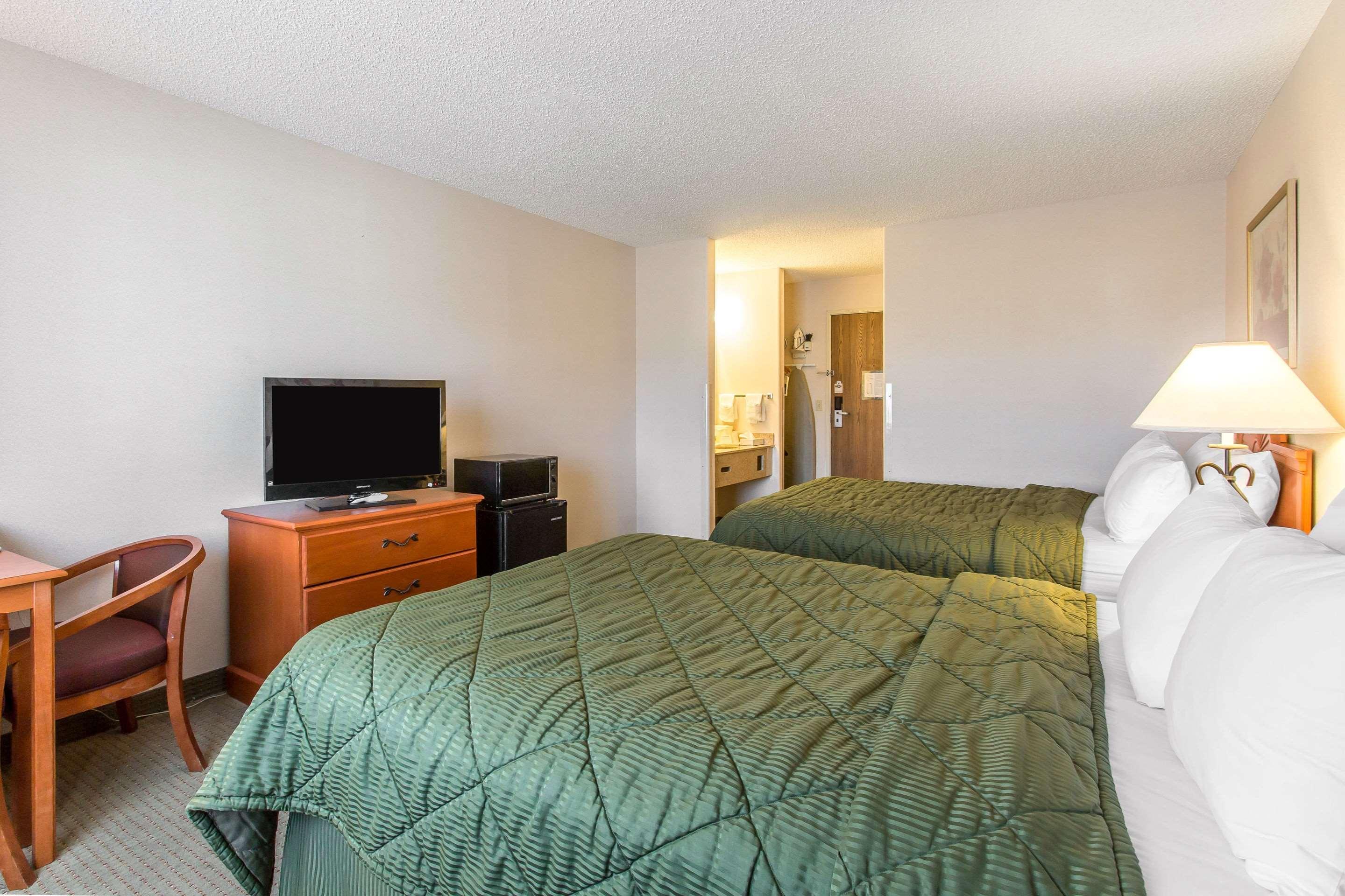 Quality Inn Delta Gateway To Rocky Mountains Екстериор снимка