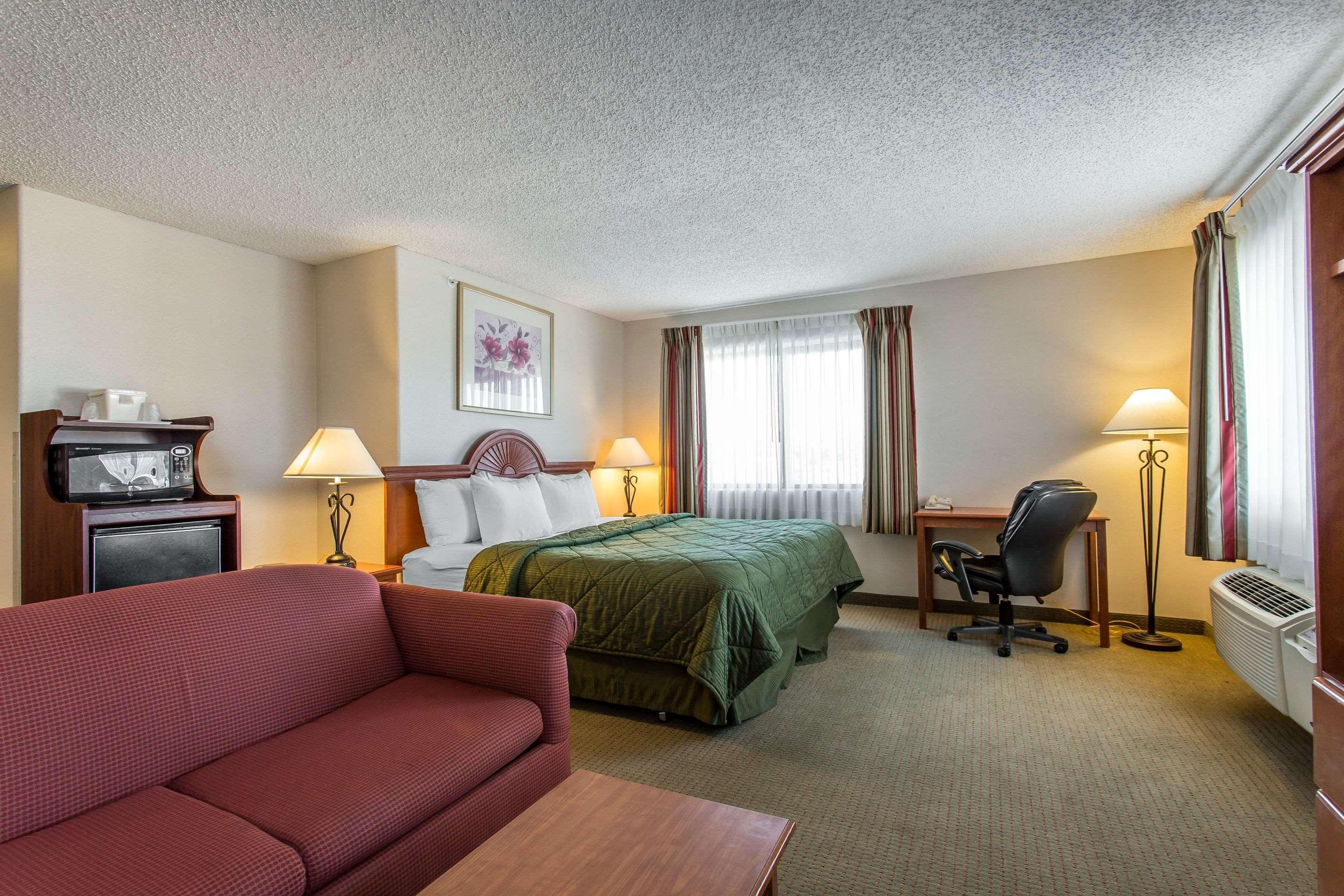 Quality Inn Delta Gateway To Rocky Mountains Екстериор снимка