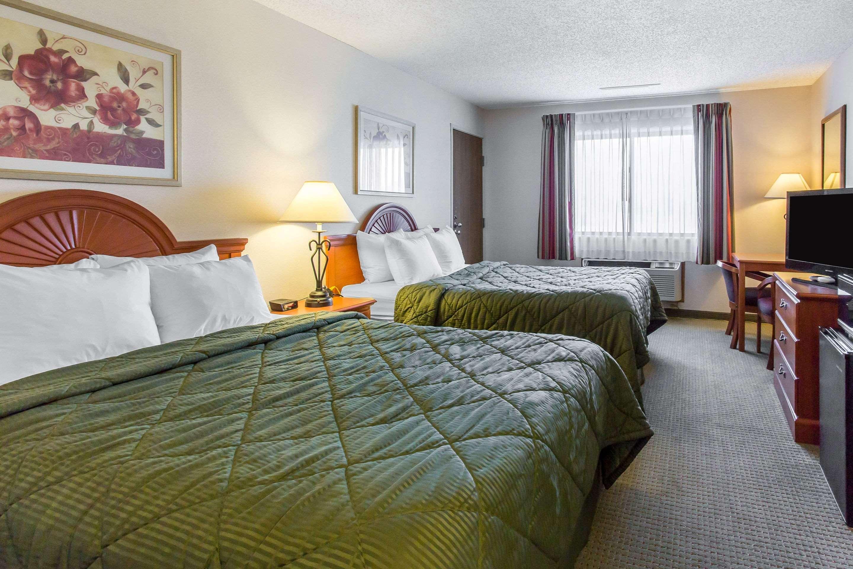 Quality Inn Delta Gateway To Rocky Mountains Екстериор снимка