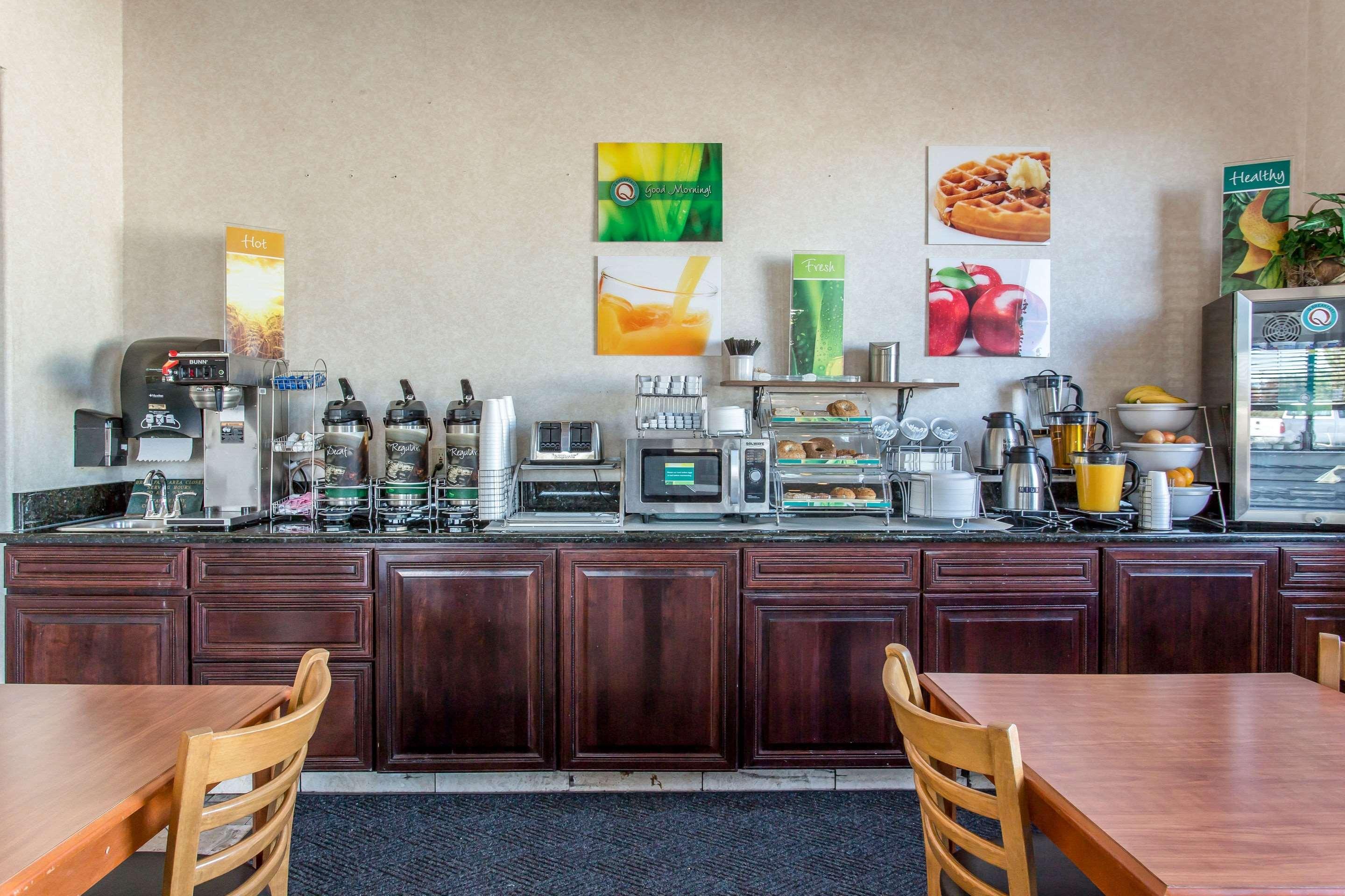 Quality Inn Delta Gateway To Rocky Mountains Екстериор снимка
