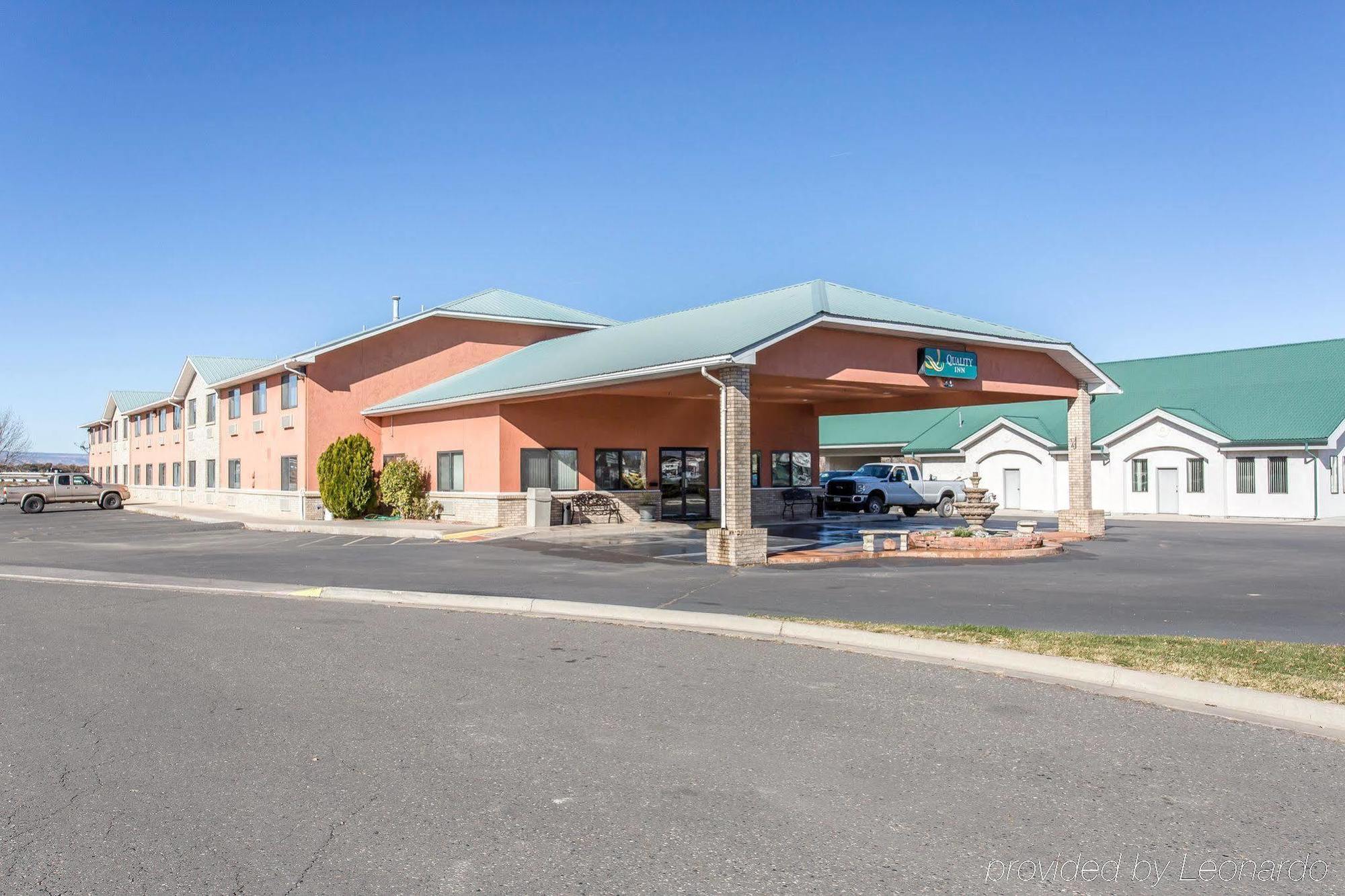 Quality Inn Delta Gateway To Rocky Mountains Екстериор снимка